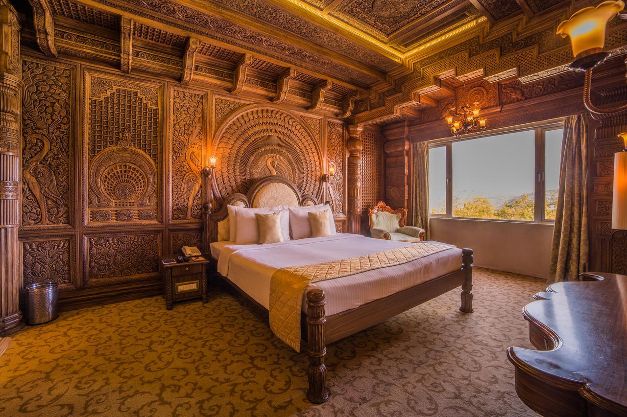 Ramoji Film City- Sitara Luxury Hotel Pedda Ambarpet Kültér fotó