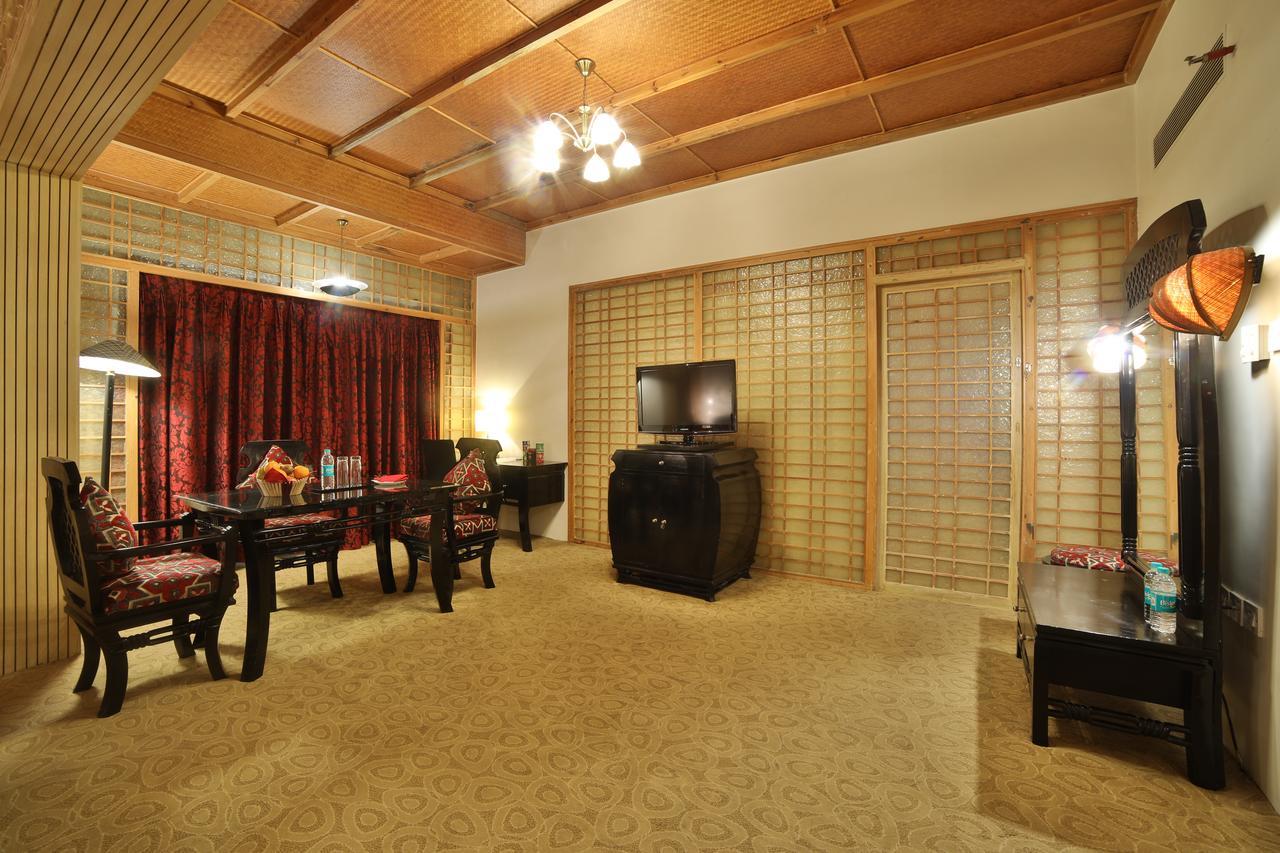 Ramoji Film City- Sitara Luxury Hotel Pedda Ambarpet Kültér fotó