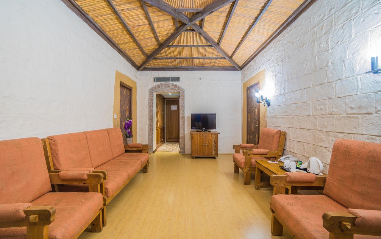 Ramoji Film City- Sitara Luxury Hotel Pedda Ambarpet Kültér fotó