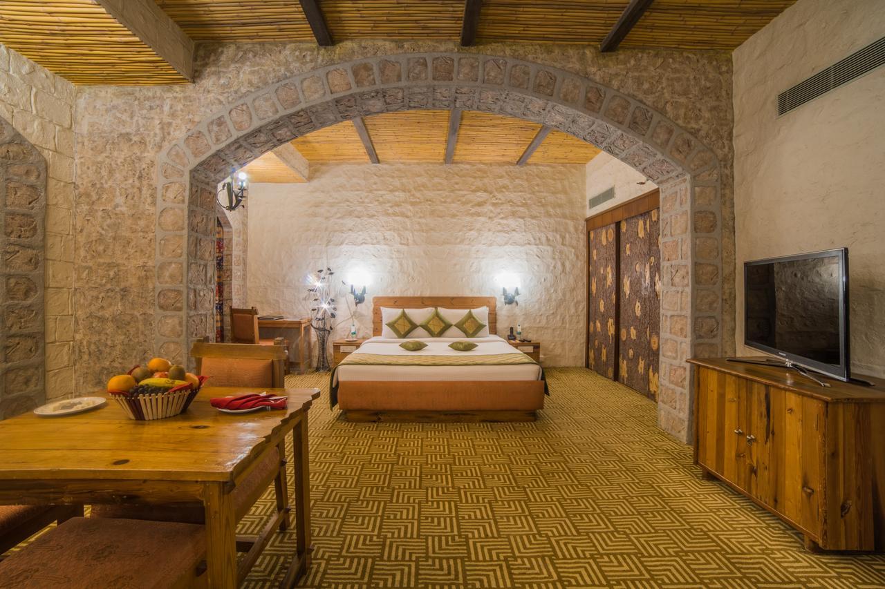 Ramoji Film City- Sitara Luxury Hotel Pedda Ambarpet Kültér fotó
